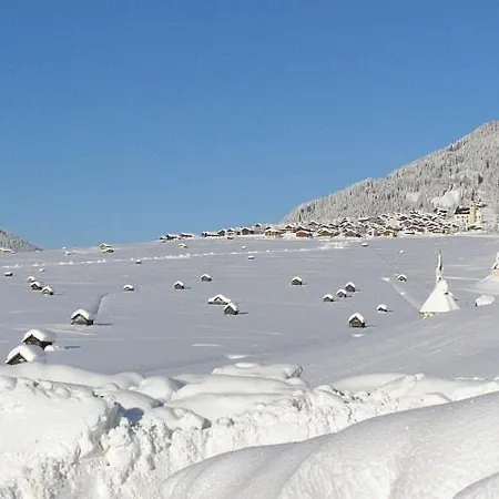 Appartementhaus Sabine אוברטיליאך